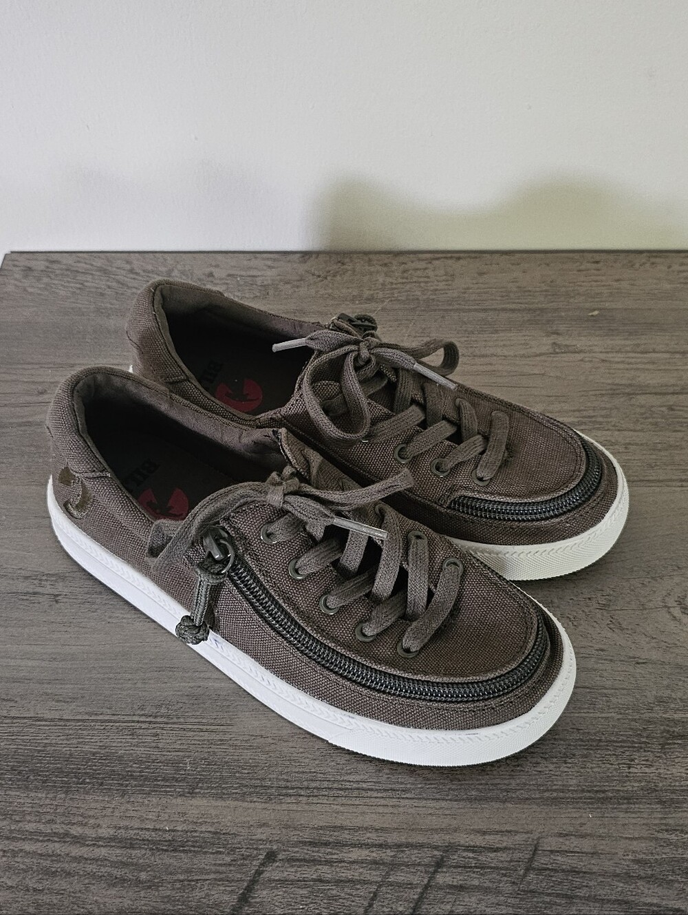 Billy Footwear Canvas Sneakers Olive Green Kids Size 2